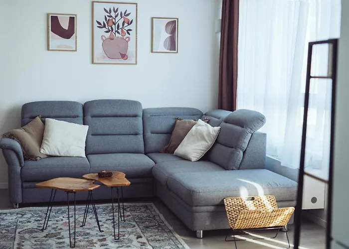 Modern 1 Bedroom Apartment ǀ Ac, Free Parking